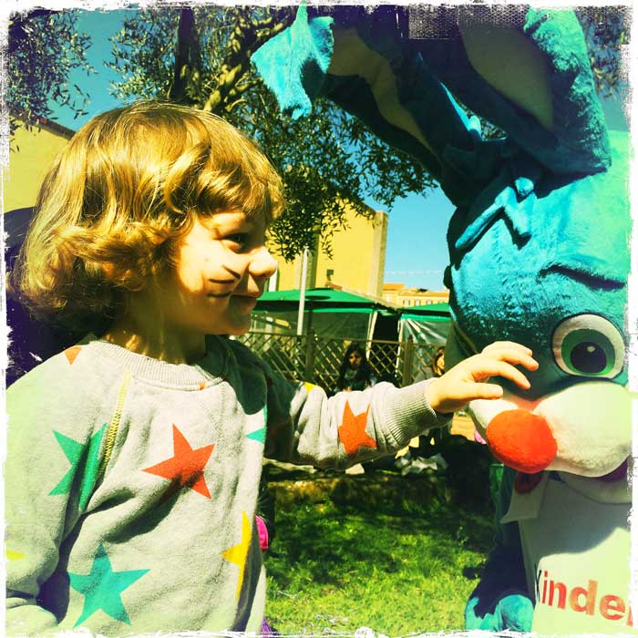 caccia alle uova kinder