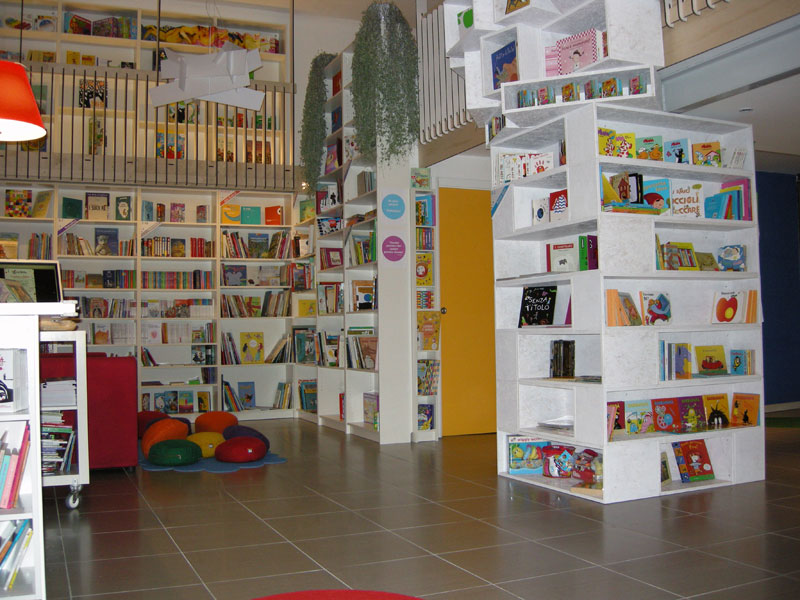 LIBRERIA ARIBAC