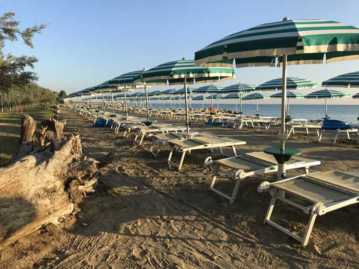 pineto-beach-villaggio-camping-family-friendly