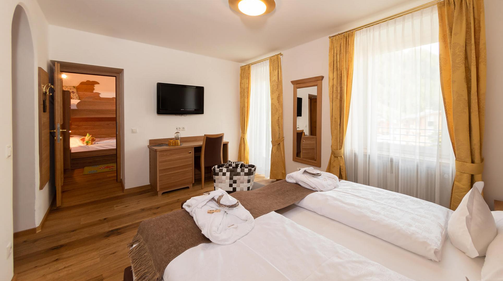 family-hotel-posta